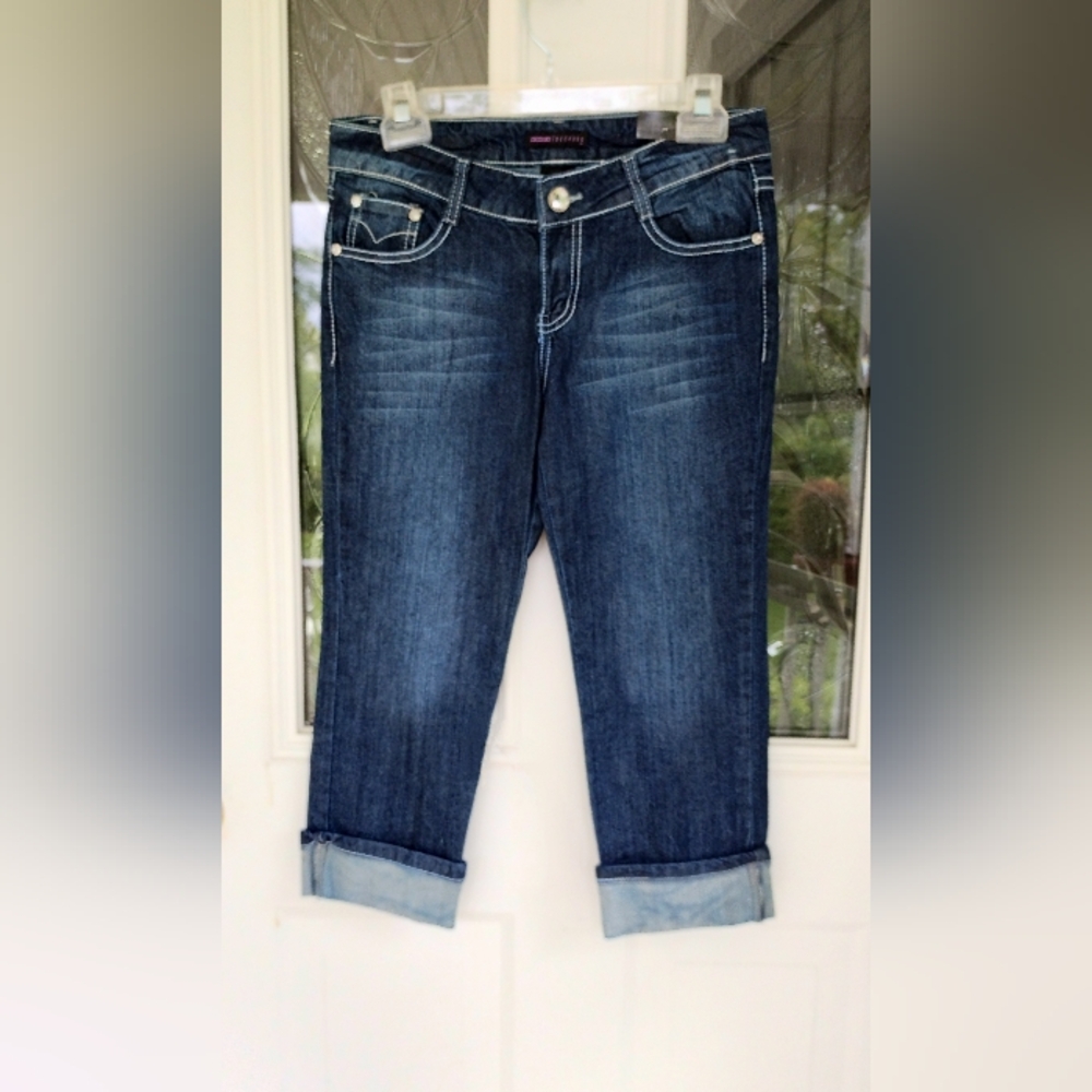 NWT  Capri blue Jeans, Size 7
